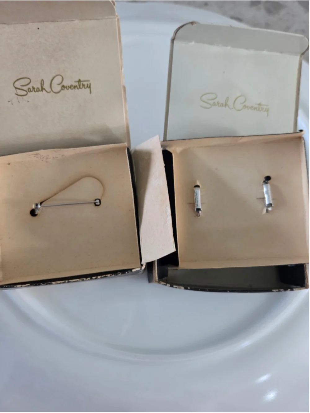 Vintage Sarah Coventry Silver Toned Brooch and Earring Set, One Size